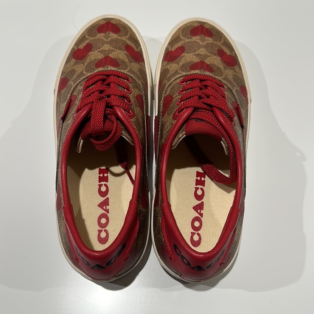 🌸NEW COACH Logo Heart ❤️ Print Leather Lace up Sneakers Sz 8 Without box Womens - Picture 11 of 15